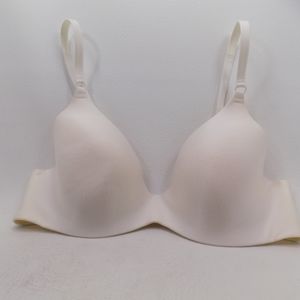 BODY by Victoria/Victoria Secret 36D Cream